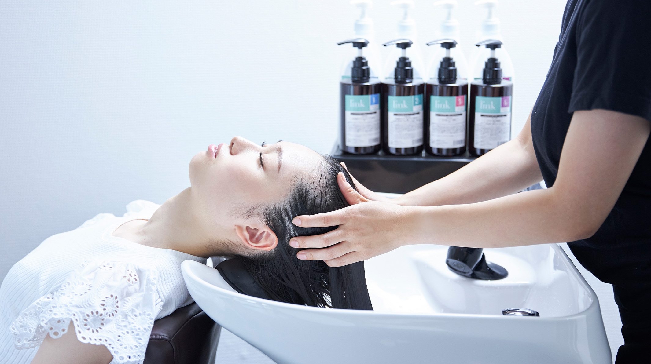 トリートメントをカットやカラーと同格に